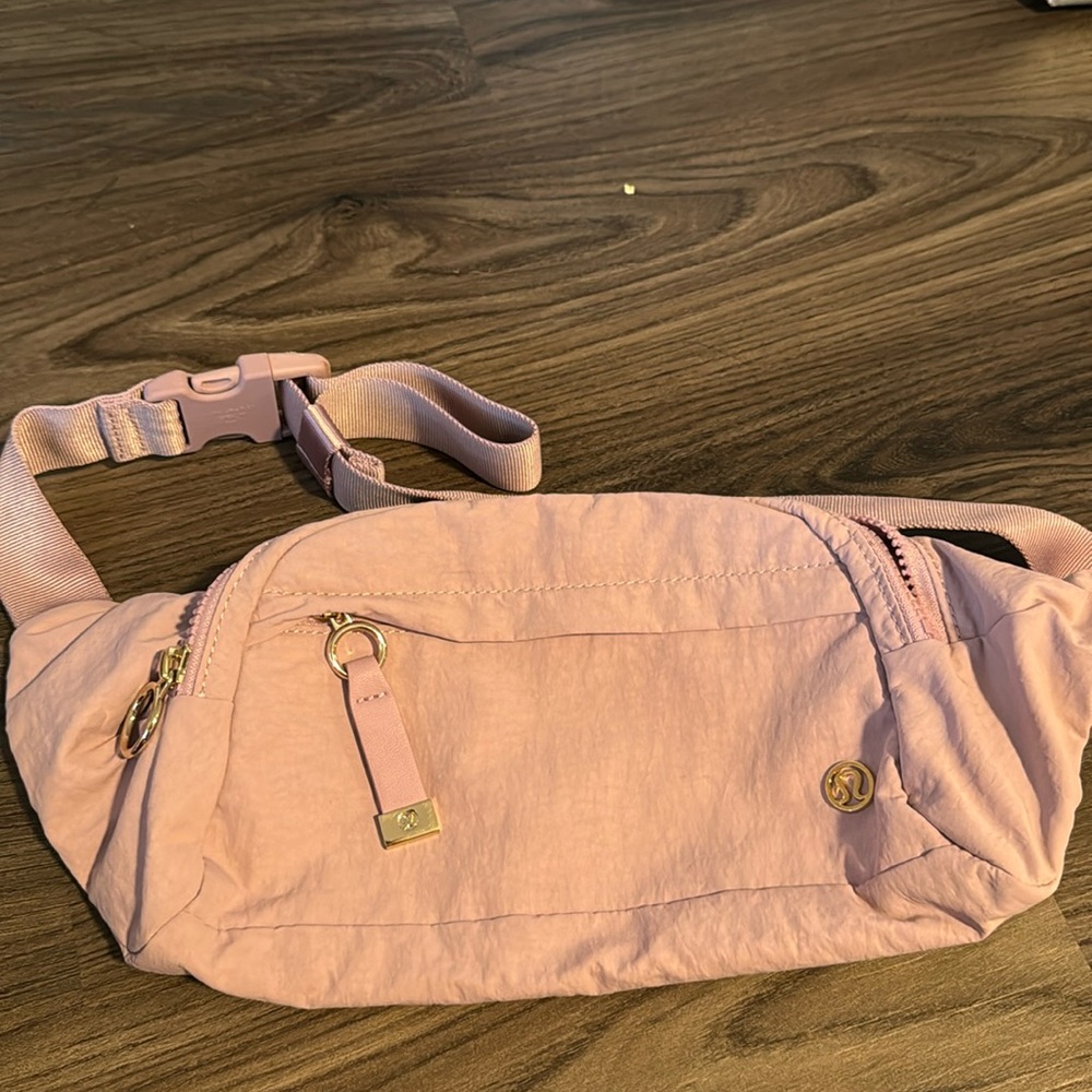 Lululemon Fanny pack